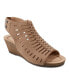 Фото #1 товара Women's Hana Round Toe Laser Cut Dress Sandals