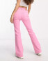 Фото #4 товара Pieces Petite Peggy flared jeans in pink