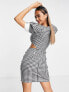 Фото #3 товара Urban Revivo cut out volume sleeve mini dress in black and white gingham