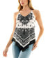 ფოტო #1 პროდუქტის Juniors' Printed Handkerchief-Hem Sleeveless Top