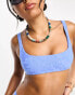 Фото #4 товара Weekday Sand jacquard scoop neck bikini top in blue hawaiian floral exclusive to ASOS