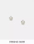 Фото #1 товара Kingsley Ryan flower & pearl stud earrings in sterling silver