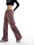 Фото #1 товара Nike Trend woven baggy parachute pants in smokey mauve