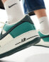 Nike Air Force 1 '07 trainers in green and white