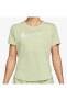 W Nk Swoosh Run Ss Kadın Yeşil T-Shirt
