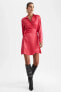 Фото #6 товара Gömlek Yaka Kırmızı Basic Kuşaklı Yarım Kollu Saten Mini Elbise Z2341az22wn