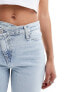 Фото #3 товара Calvin Klein Jeans mom jean wrap waist in light wash