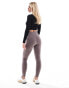 Фото #4 товара ASOS 4505 Petite – Glatte, nahtlose Sport-Leggings in Lila mit hoher Taille