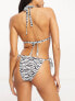 Wolf & Whistle Exclusive Fuller Bust Exclusive mix & match triangle bikini top in zebra print Черно-белый, 10D-DD - фото #3