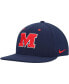 ფოტო #1 პროდუქტის Men's Navy Ole Miss Rebels Aero True Baseball Performance Fitted Hat