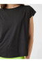 2yak12519nk Kadın T-shirt Siyah