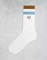 Фото #1 товара Fred Perry bold tipped towelling socks in white