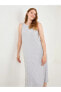 Фото #4 товара Платье повседневное LC WAIKIKI Больших размеров безрукавное из ткани с рельефным орнаментом