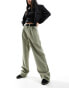 Фото #1 товара Stradivarius tailored trouser with belt in khaki