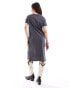 Noisy May midi t-shirt dress with wild print in grey