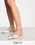 Фото #2 товара ASOS DESIGN Wide Fit Lavish pointed flats with faux pearl bow trim in ivory