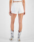 ფოტო #2 პროდუქტის Women's Zelia Side-Zip Denim Shorts