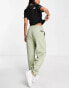 Фото #2 товара The North Face Essential joggers in green Exclusive at ASOS