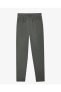 Фото #30 товара Брюки мужские Skechers M Micro Collection Regular Woven Pant хаки