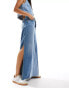 Фото #2 товара Levi's iconic long contrast denim skirt in mid blue