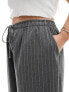 Фото #3 товара In The Style Plus x Perrie Sian exclusive wide leg drawstring trouser in grey pinstripe