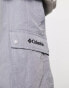 Фото #4 товара Columbia – Doverwood – Utility-Shorts in Grau mit Knitterstruktur, exklusiv bei ASOS