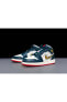 Air Jordan 1 Mid SE Genç Çocuk Ayakkabısı.