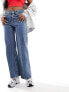 Фото #3 товара HUGO 937_7 straight leg jeans in medium wash