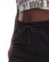 Фото #3 товара Topshop Hourglass jogger short in black