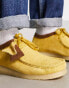 Фото #2 товара Clarks Originals Wallabee in yellow hairy suede combi