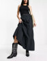 Miss Selfridge poplin tiered maxi skirt in black Черный, 32 - фото #1