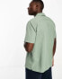 Фото #4 товара Hollister short sleeve seersucker stripe revere collar shirt in sage green