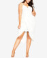 ფოტო #1 პროდუქტის Plus Size Sassy V Dress