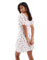 Фото #4 товара Vero Moda Petite sweetheart neck mini dress with puff sleeves in floral print