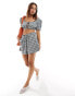 Фото #1 товара ASOS DESIGN short with ruffle detail in mono gingham co-ord