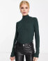 Edited high neck ribbed top in pine green Зклкный, 34 - фото #1