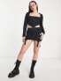 Фото #1 товара COLLUSION hook and eye mini skirt in black