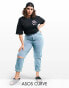 ASOS DESIGN Curve – Original – Mom-Jeans mit hohem Bund und Rissen in heller Waschung