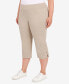 Фото #4 товара Plus Size Essentials Solid Pull-On Capri Pants with Detailed Split Hem