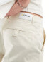 Фото #2 товара Farah hawtin twill relaxed tapered trousers in white