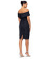 ფოტო #2 პროდუქტის Women's Brocade Rosette Sheath Dress