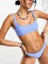 Фото #1 товара Weekday Sand jacquard scoop neck bikini top in blue hawaiian floral exclusive to ASOS