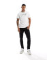 Levi's batwing outline logo t-shirt in white