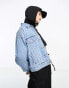 Фото #2 товара Levi's trucker denim jacket in mid wash blue