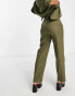 4th & Reckless Petite exclusive straight leg tailored trouser co ord in khaki Зеленый, 34 - фото #3