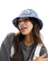 Фото #4 товара Tommy Jeans hot summer bucket hat in hawaiian print