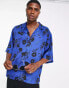 ASOS DESIGN – Oversize-Satinhemd in Blau mit Reverskragen, überschnittenen Schultern und Blumen-Print BLAU, XS - Chest 36 - фото #1