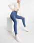 Фото #4 товара ASOS DESIGN Tall – Ultimate – Eng geschnittene Jeans in authentischem Mittelblau