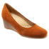 Фото #2 товара Trotters Winnie T1965-220 Womens Brown Wide Leather Slip On Wedges Heels Shoes 6