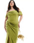 Фото #3 товара TFNC Bridesmaids Plus bardot maxi dress with pleat in olive